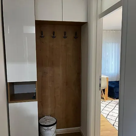 Kosuta Lux Garden Apartment