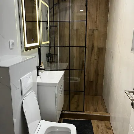 Kosuta Lux Garden * Tjentiste