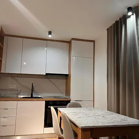 Kosuta Lux Garden Apartment Tjentiste